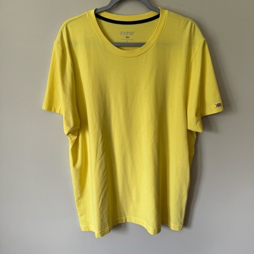 RHONE‎ Reign Performance T Shirt Men's Size XL Light Yellow Gym Workout